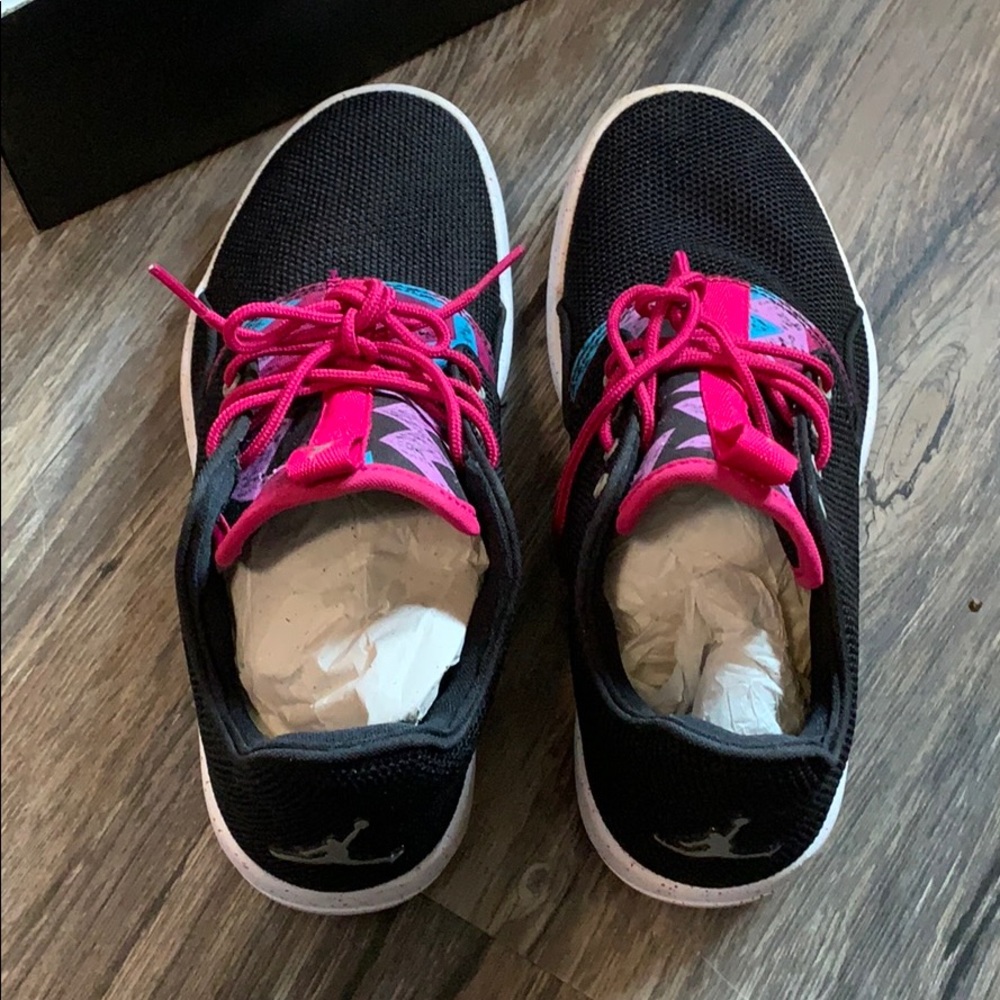 Euc Jordan Eclipse Gg 6y - image 2